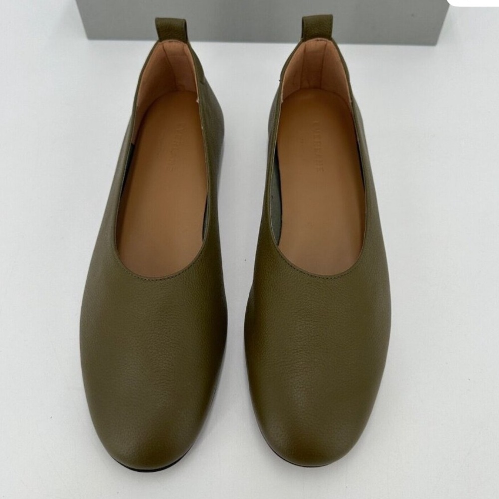 Everlane The Italian Leather Day Glove Flats in Birch Green sz 8 Women's Career